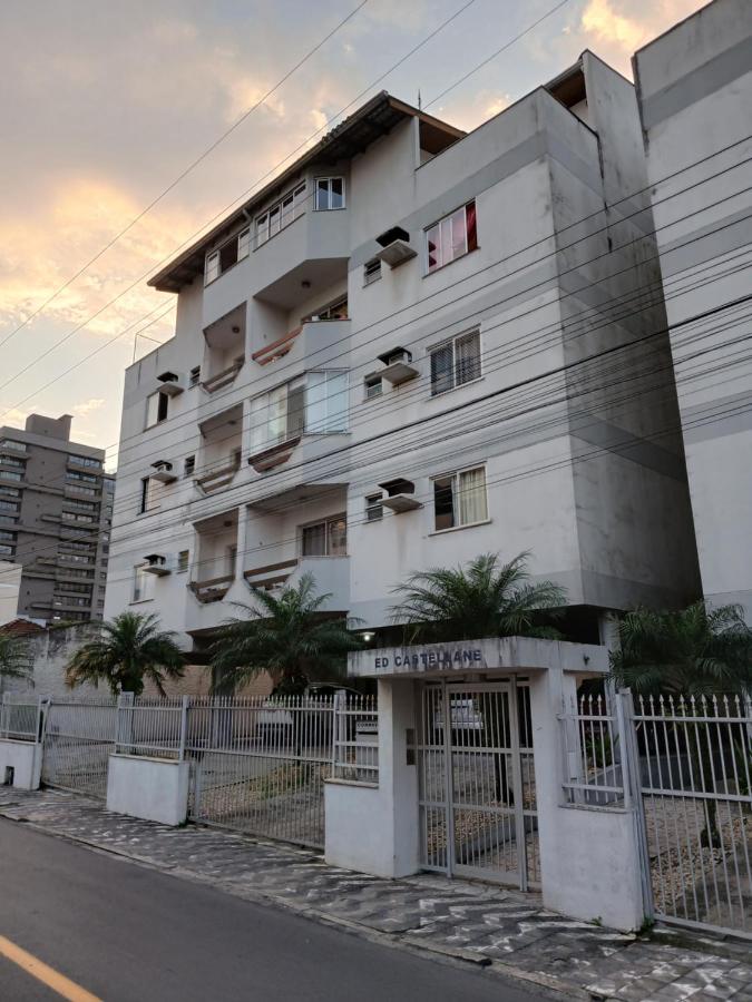 Cobertura no centro, perto de tudo! - B&B Blumenau