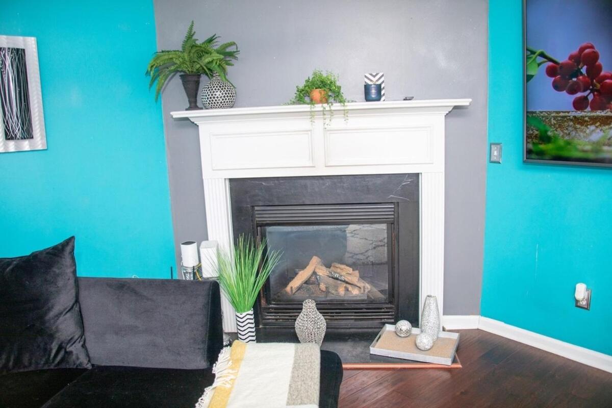 Stylish Haven near the Airport - B&B College Park