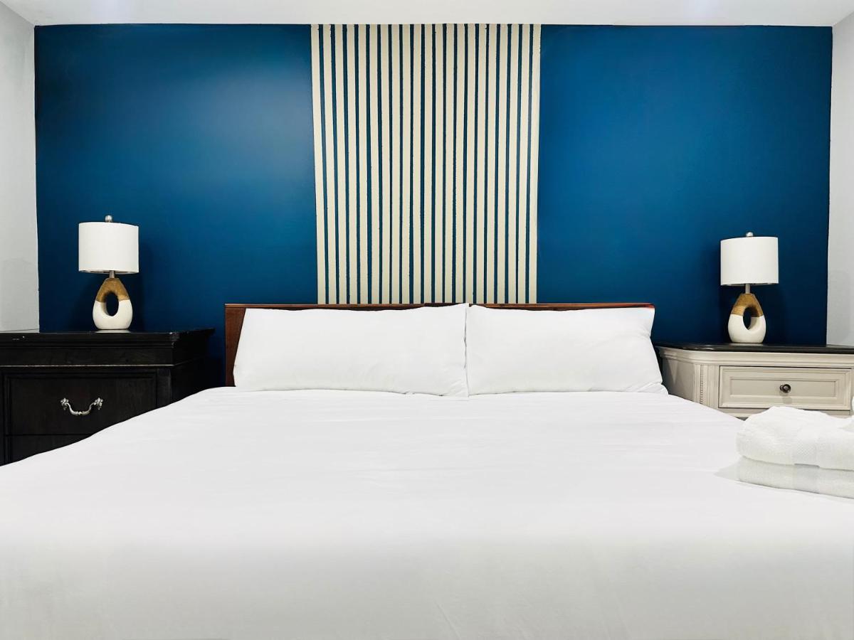 Quiet 1 Bedroom 1 Free Parking High Speed Wi-Fi - Bed and Breakfast Chicago