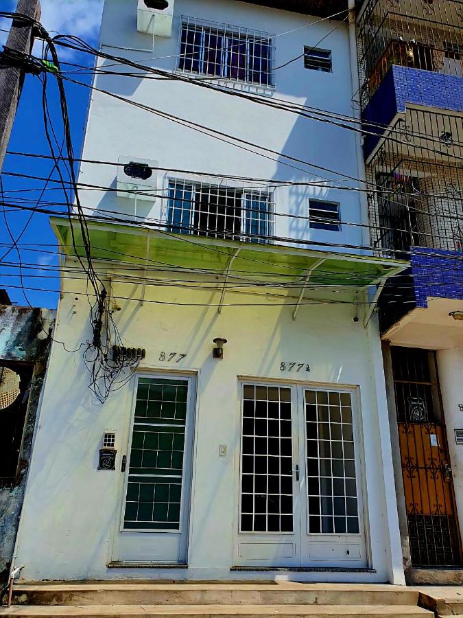 Prédio de apartamentos em bairro central de Belém - B&B Belém