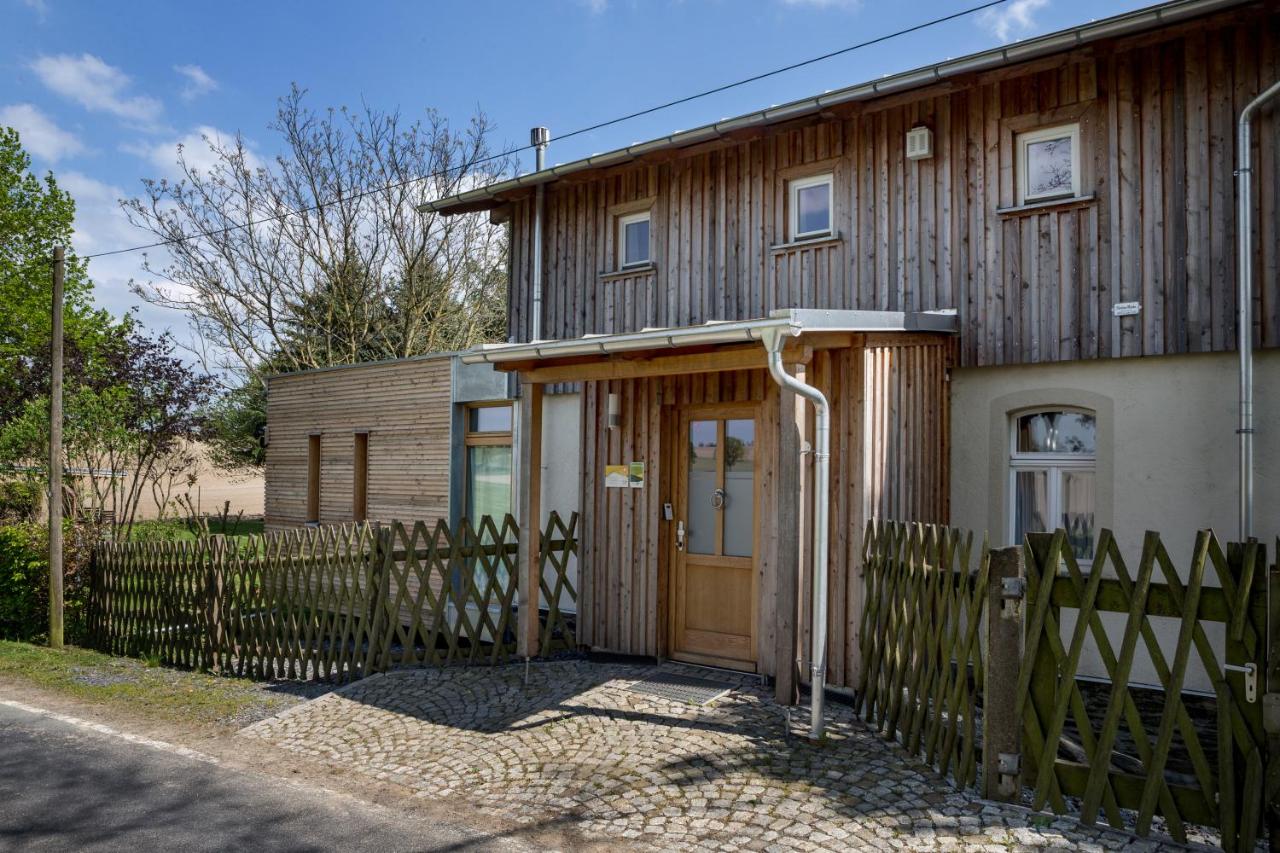 Bahnwärterhaus - Ferienwohnung Droßdorf