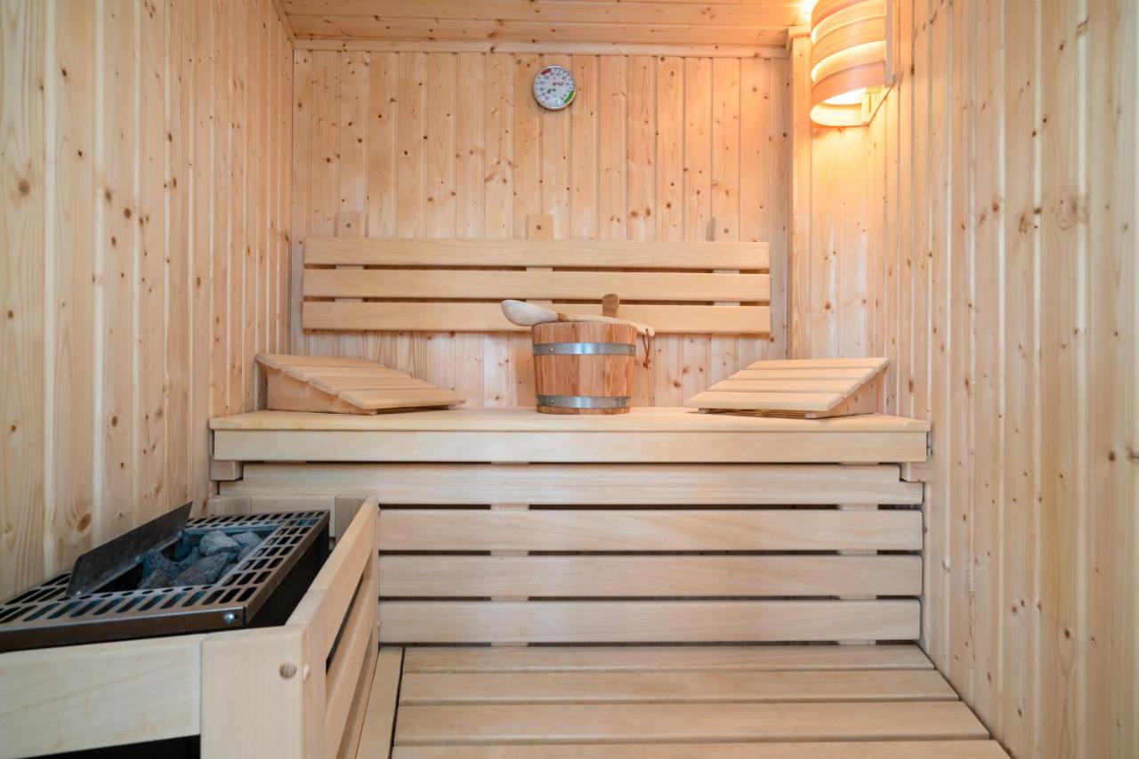 Kugelhaus Selene - Ruhiger Rückzugsort in sanfter Architektur - B&B Penzlin