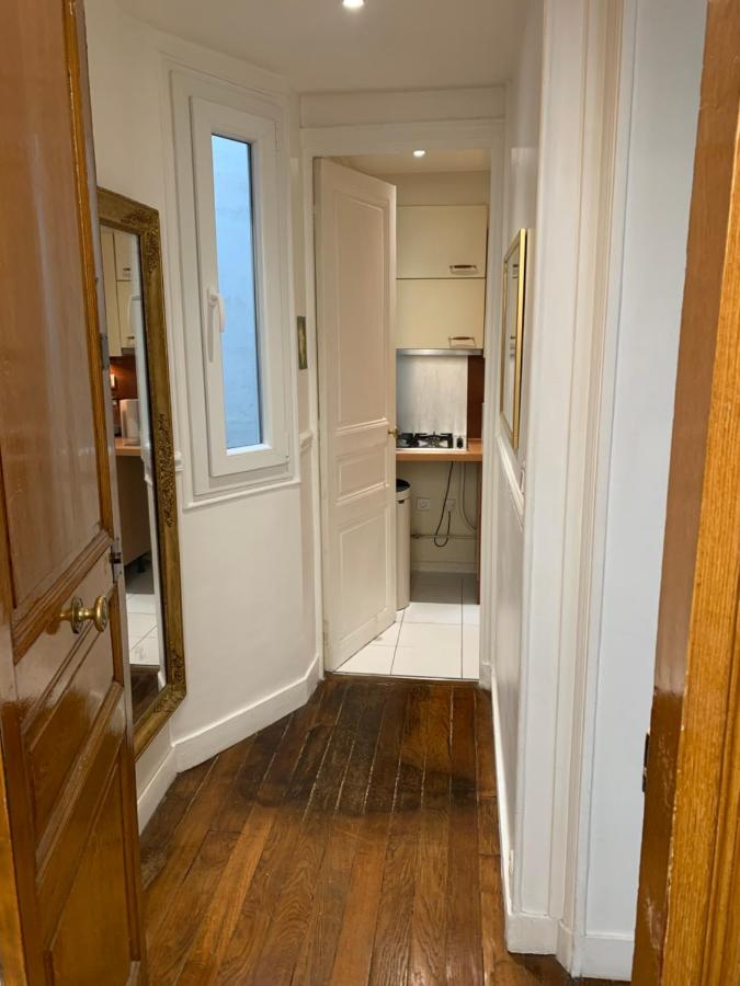 Appartement de charme au pied de la Tour Eiffel - B&B Paris