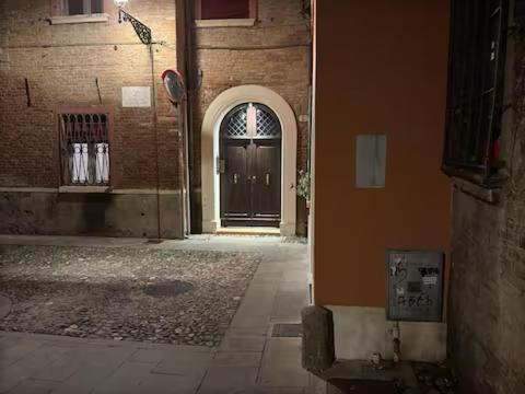 Domus Art Experience Art in the Center of Ferrara - B&B Ferrara