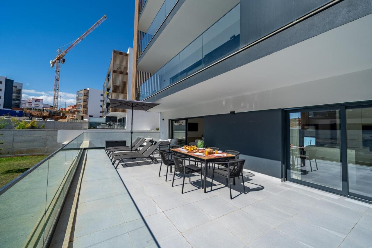 Elegant Retreat with Pool & Terrace by HostWise - Bed and Breakfast Alvor