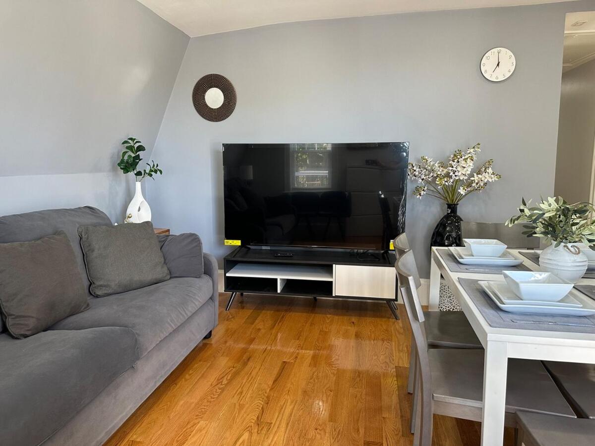 85c Brand new 3BRWalk to Transit, near Boston - Chambres d'hôtes Boston