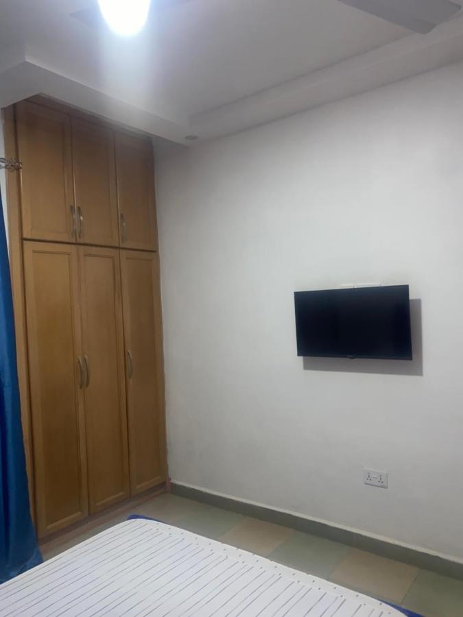 Dani K Two bedroom apartment located at Adenta Filling, close to the KFC - B&B Apenkwa