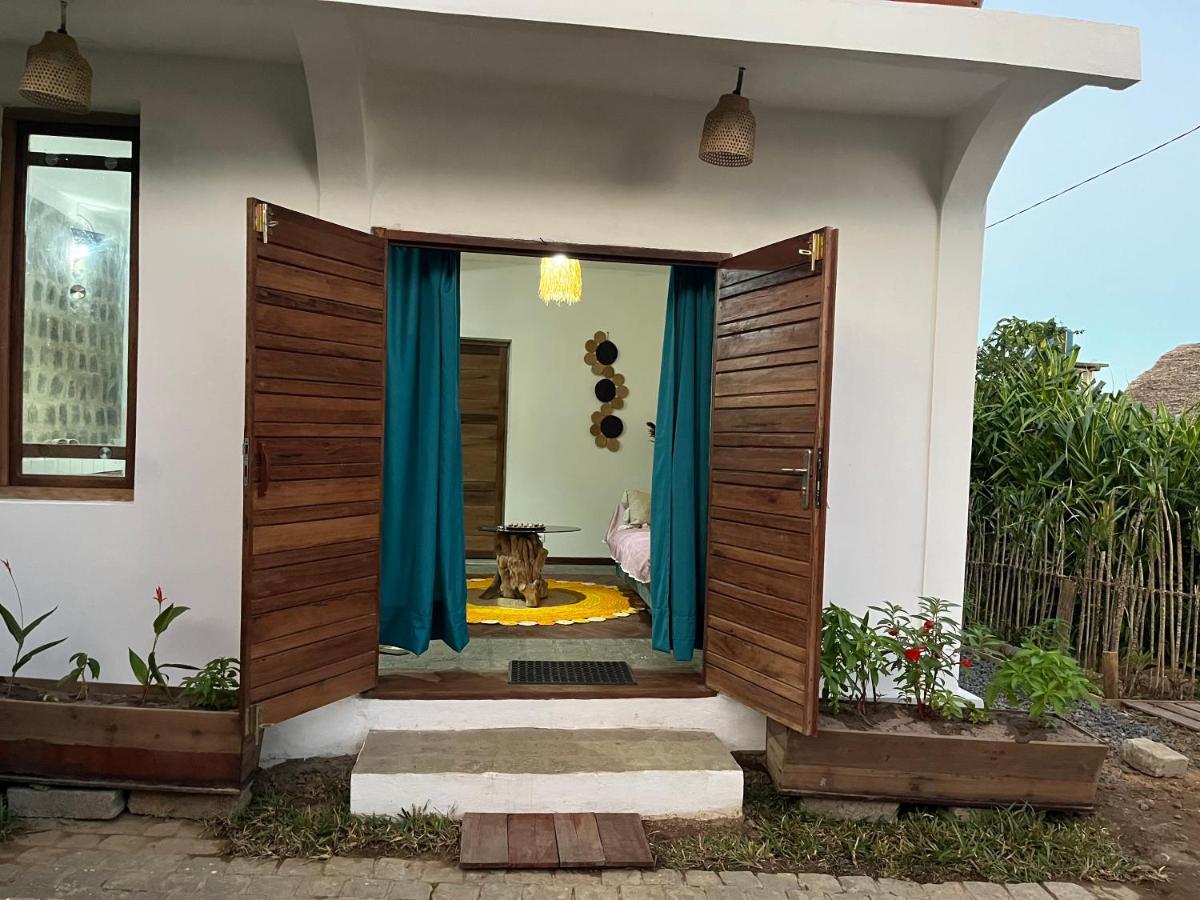 Deluxe Double Room (2 Adults + 1 Child)