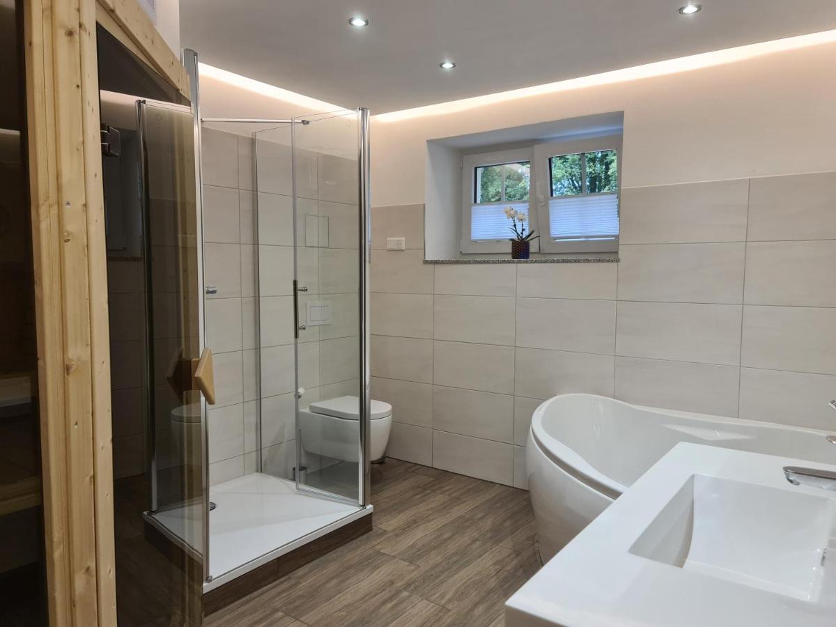 Ferienwohnung Tannert, 3-Raum Wohnung mit eigener Sauna - B&B Sebnitz