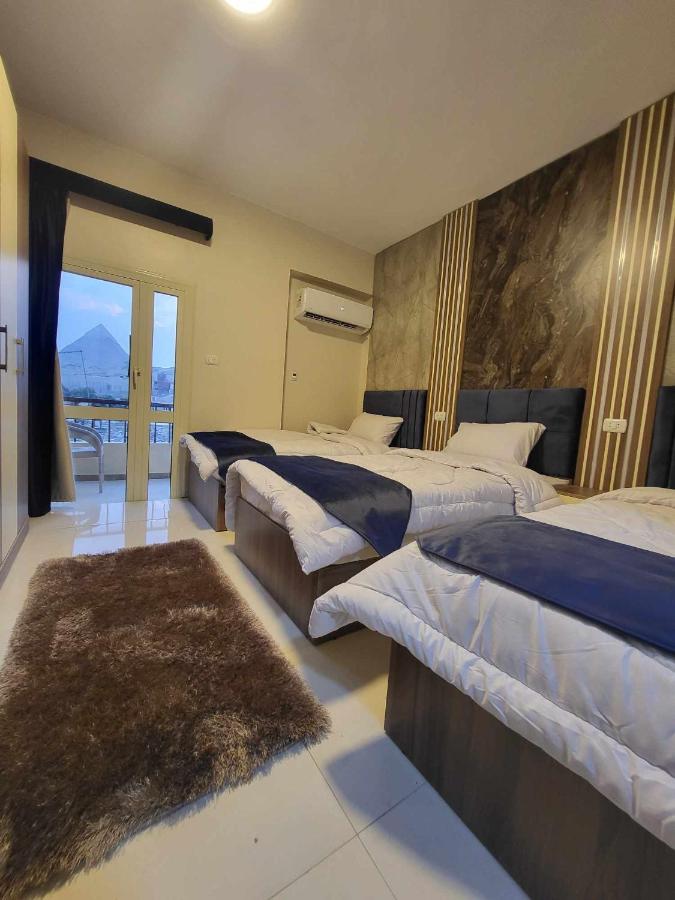 Dreibettzimmer mit Balkon