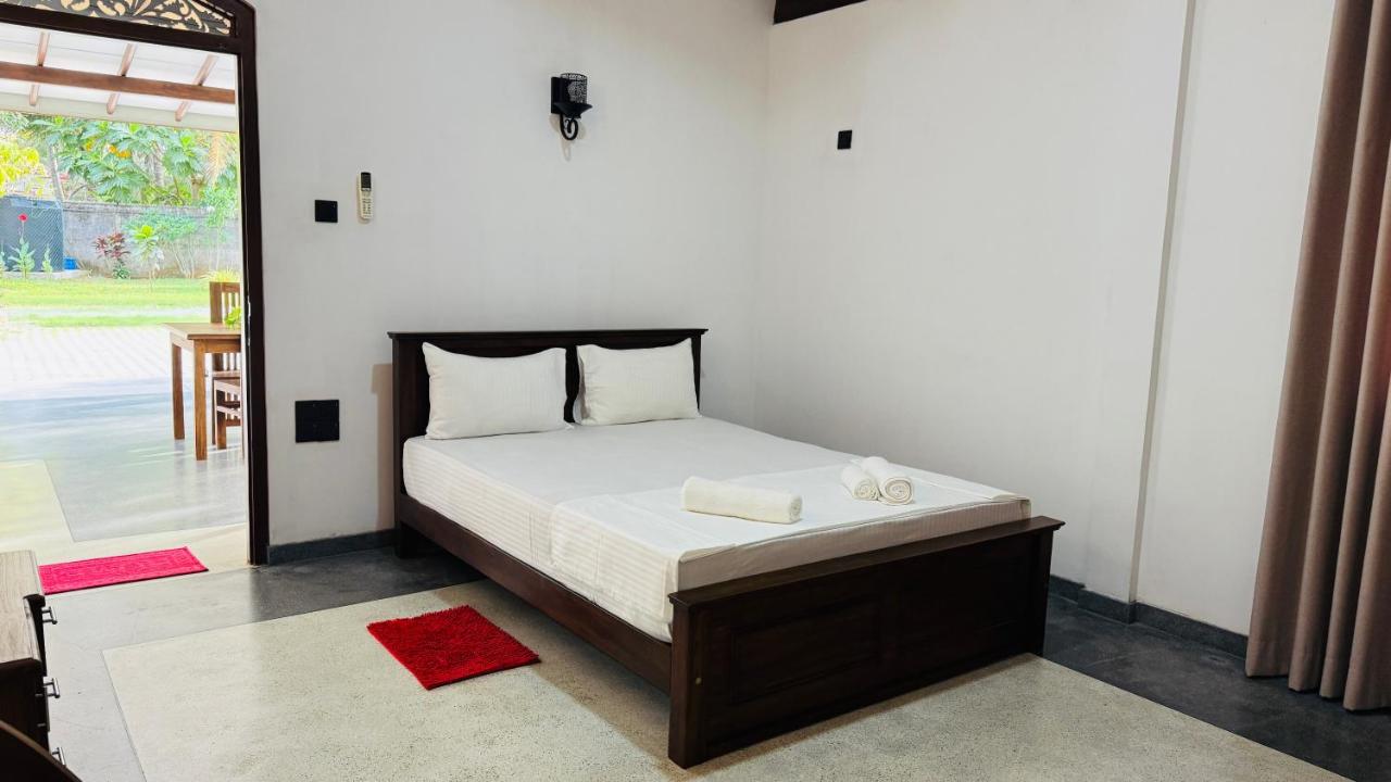 Deluxe Double Room with Shower