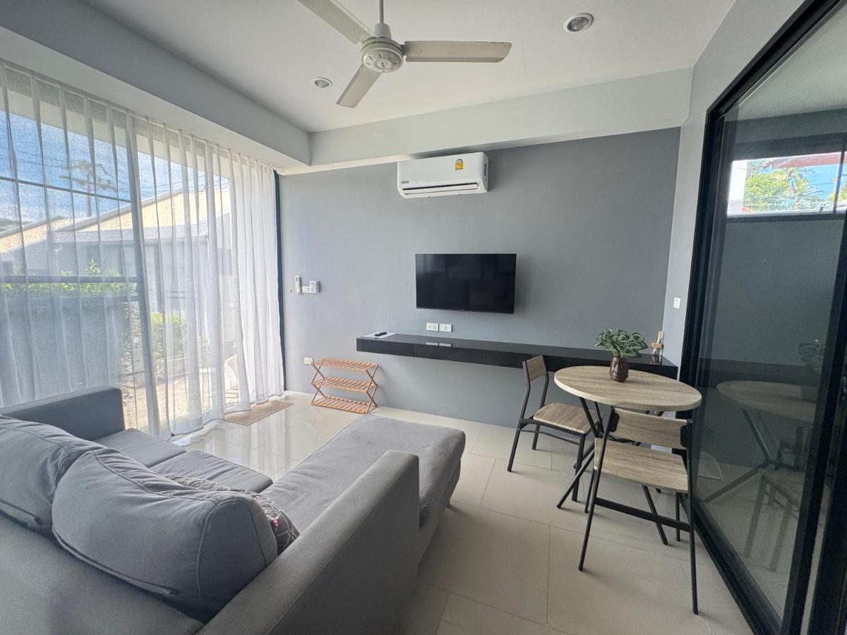 King Room with Pool View