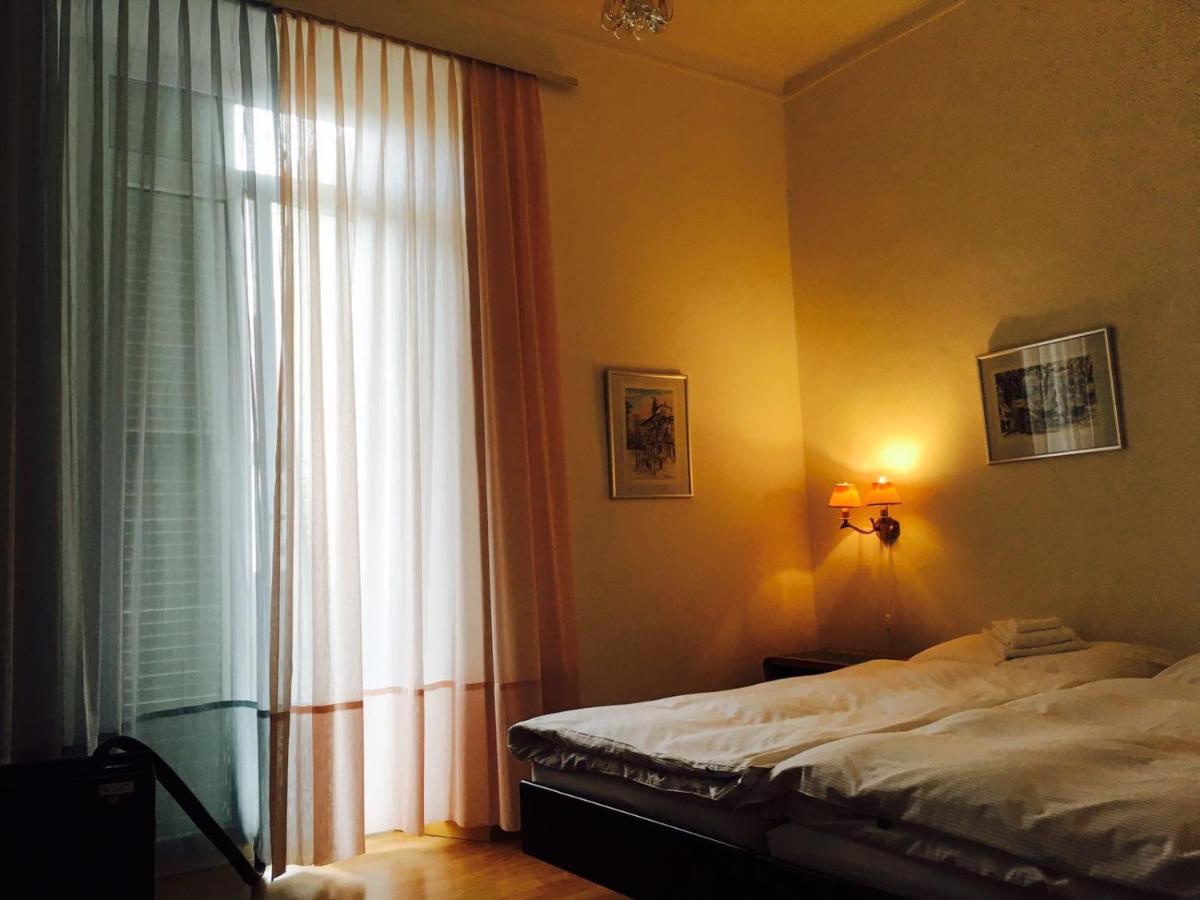 Zweibettzimmer mit Gemeinschaftsbad