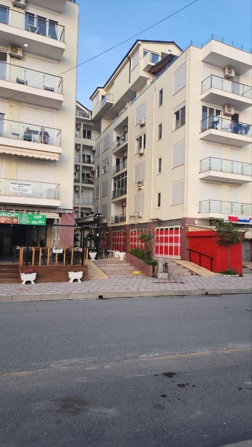 Deluxe One-Bedroom Apartment with Ocean View