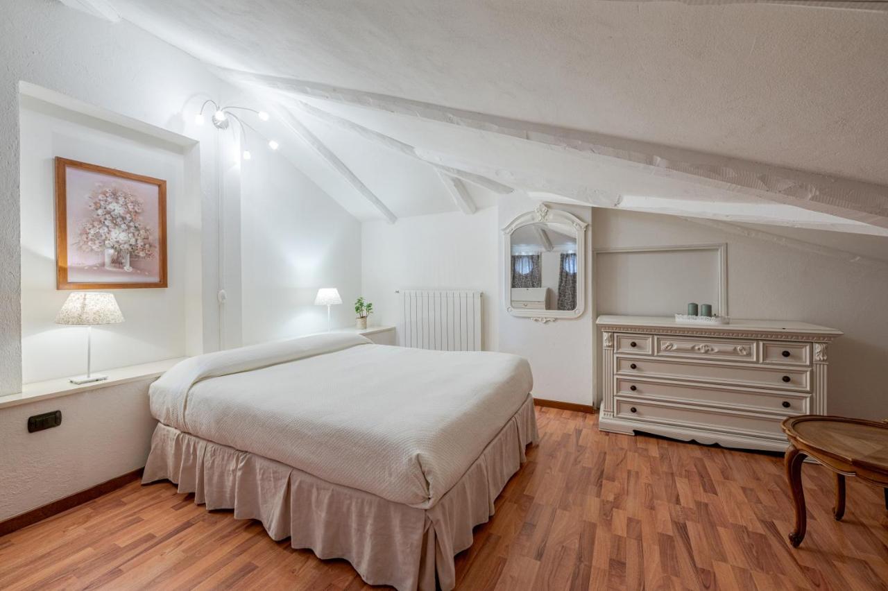 Two-Bedroom Apartment with Balcony