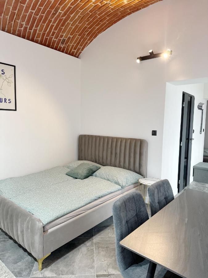 DMR APARTMENTS Central GOLD - B&B Košice