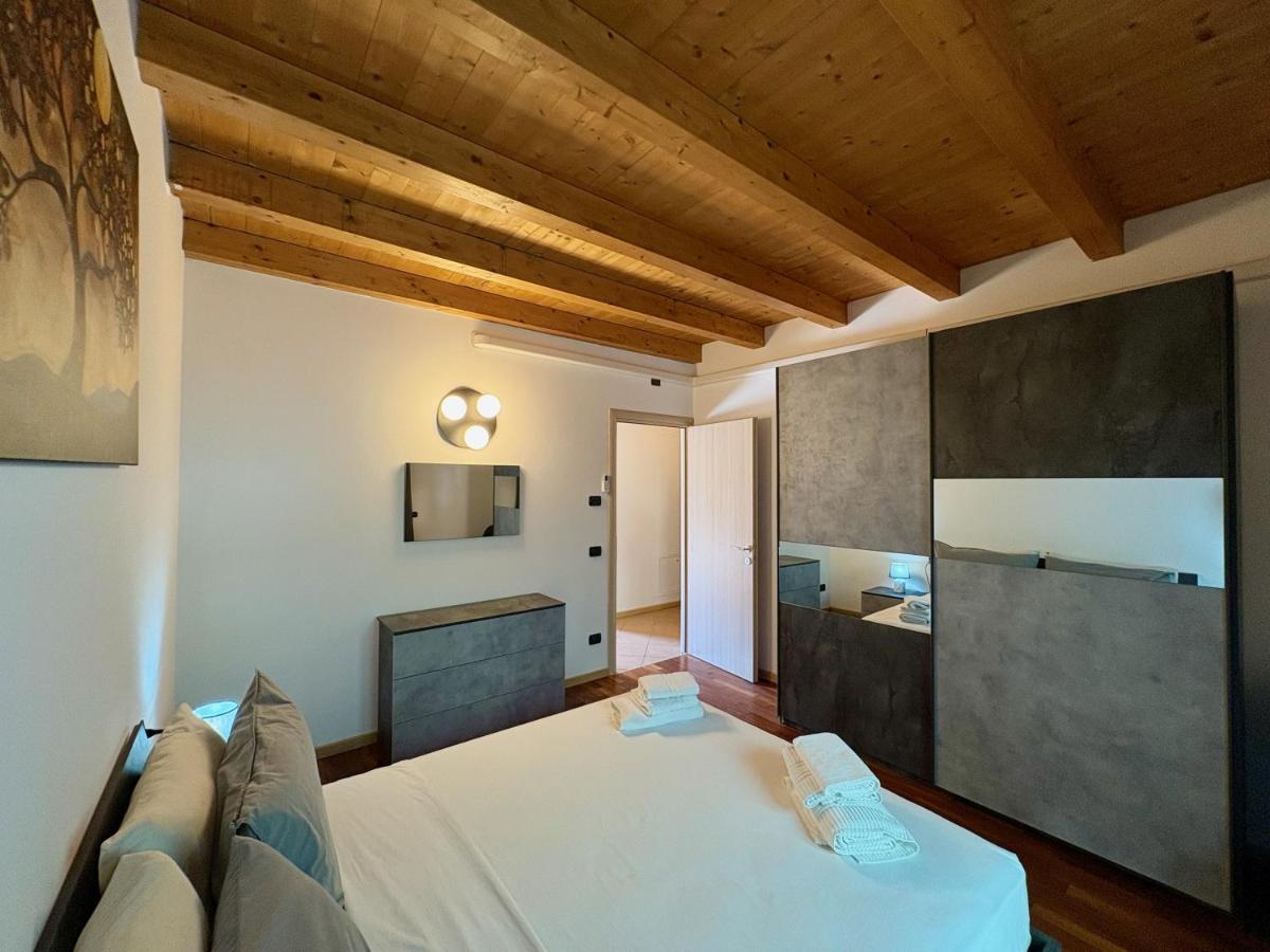 Superior One-Bedroom Apartment