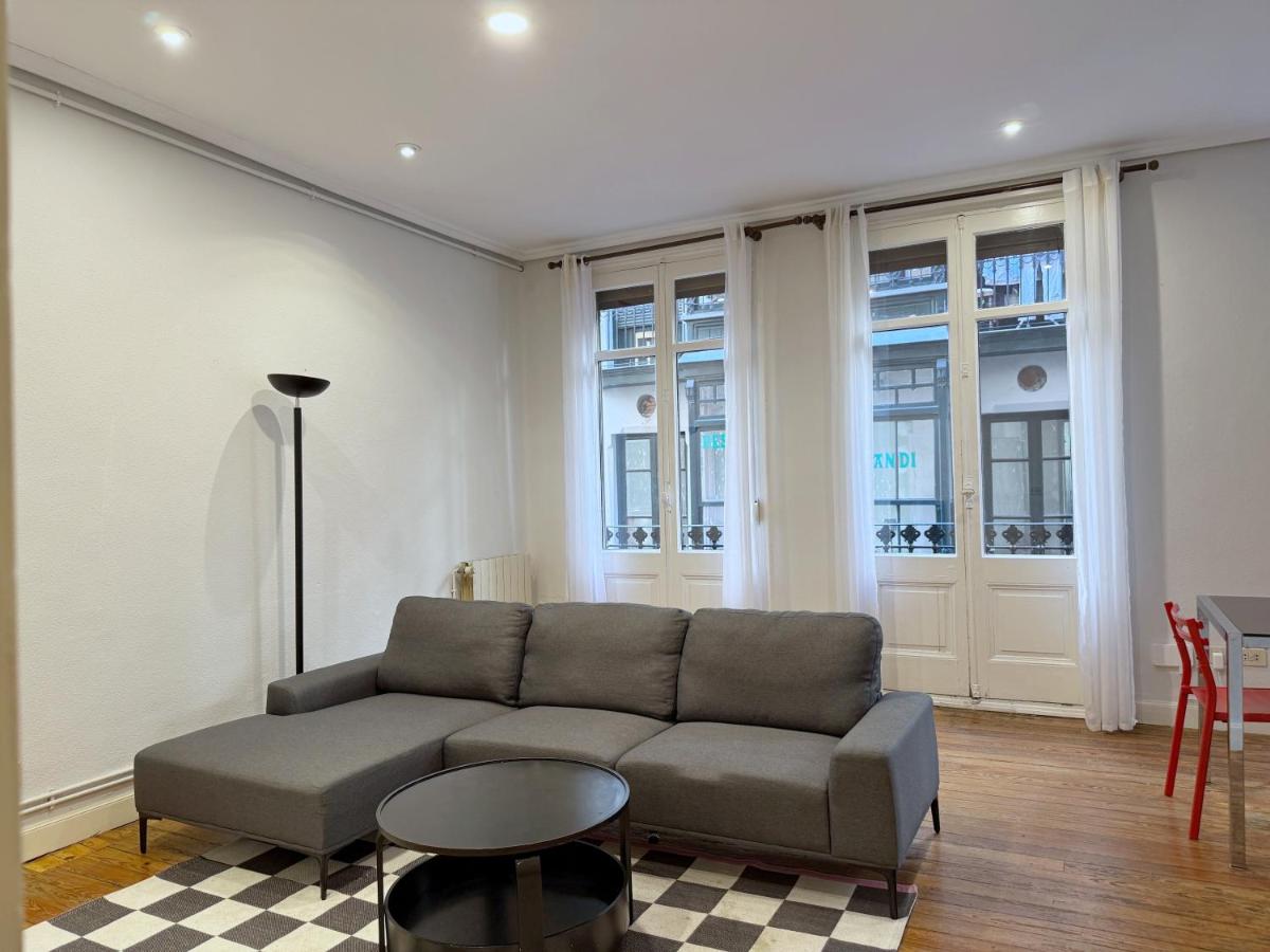 Ronda Bat - B&B Bilbao