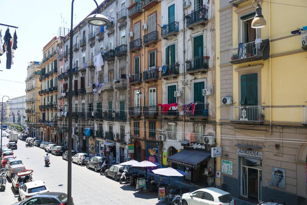 SAN GREGORIO ARMENO ! Family Suite di Lusso in Palazzo Storico con Cucina - B&B Nápoles