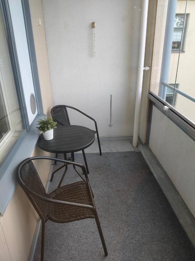 City Center apartment at the Bus Station With balcony and sauna - Chambres d'hôtes Turku