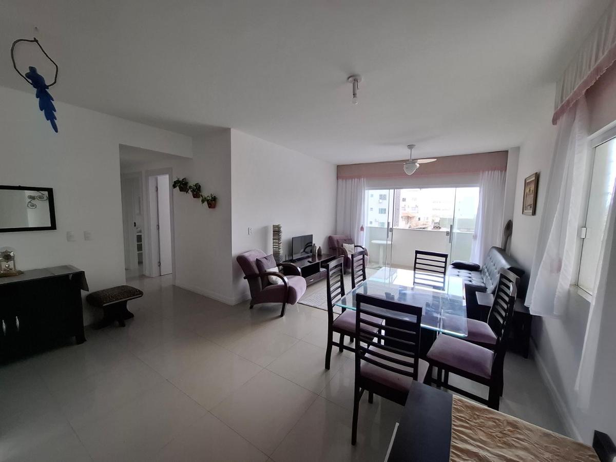 Belo apto a 150 metros da praia - B&B Porto Belo