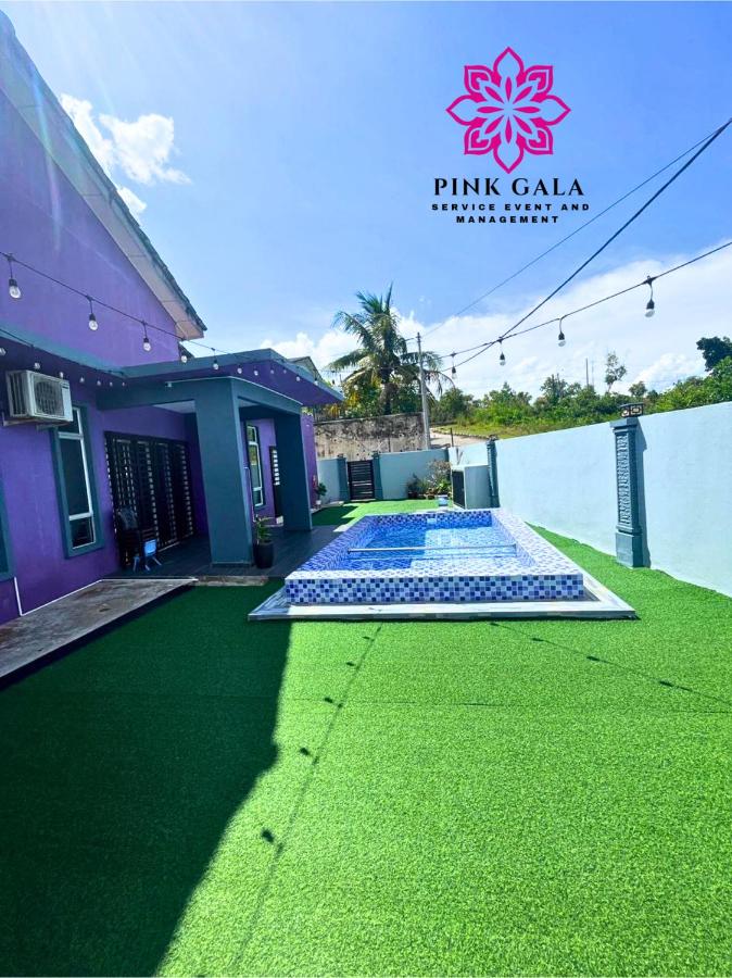 Deeja Homestay Kuantan - Enjoy Private Pool by PG Management - B&B Kuantan