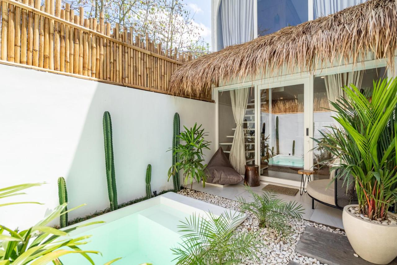 Aesthetic 1BR mezzanine Villa with private Pool near Uluwatu - Casa Vanille - B&B Uluwatu