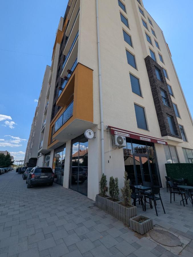Studio Soft Hue - Ferienwohnung Kosovo Polje