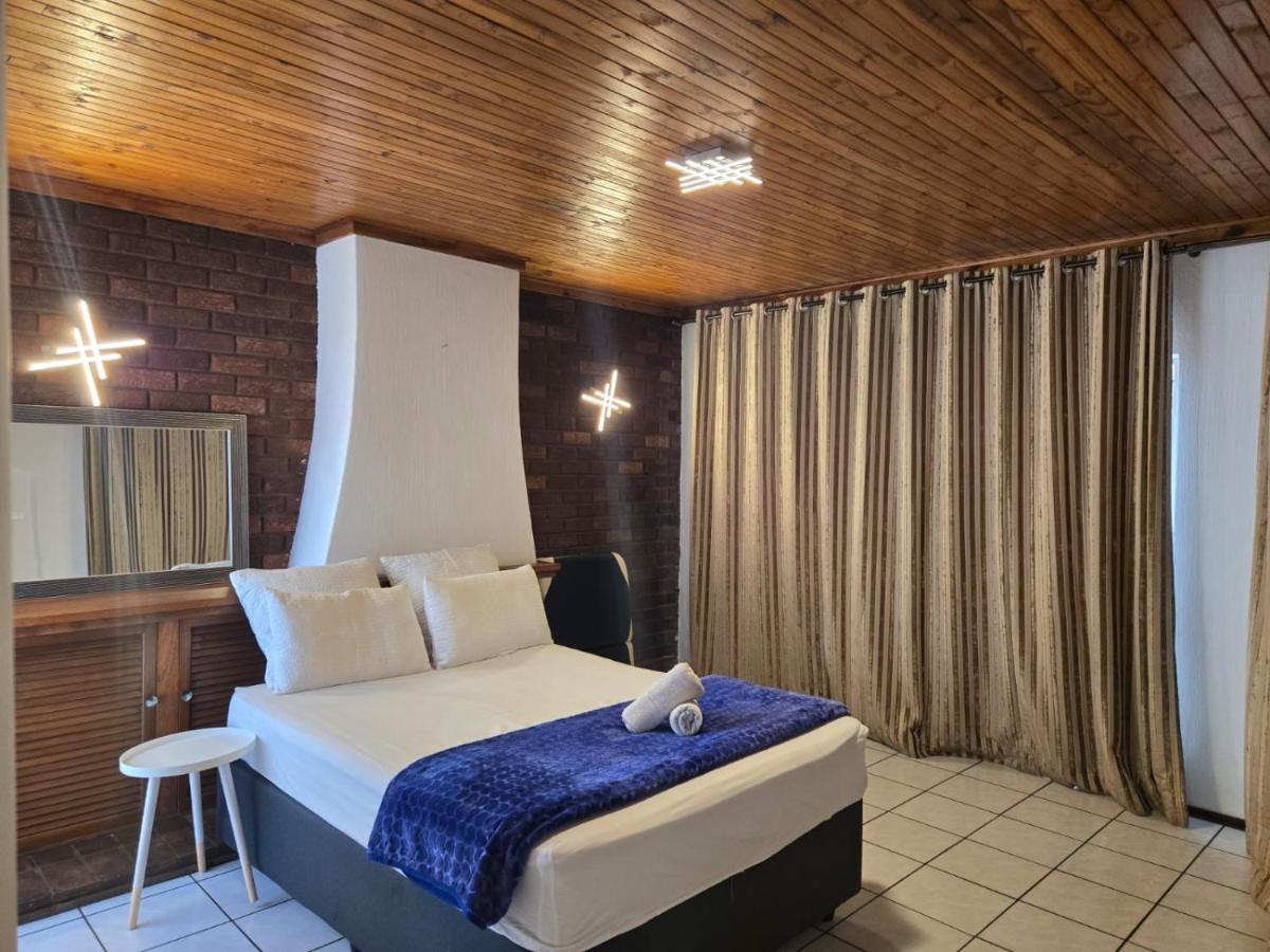 Double Room with Shared Bathroom