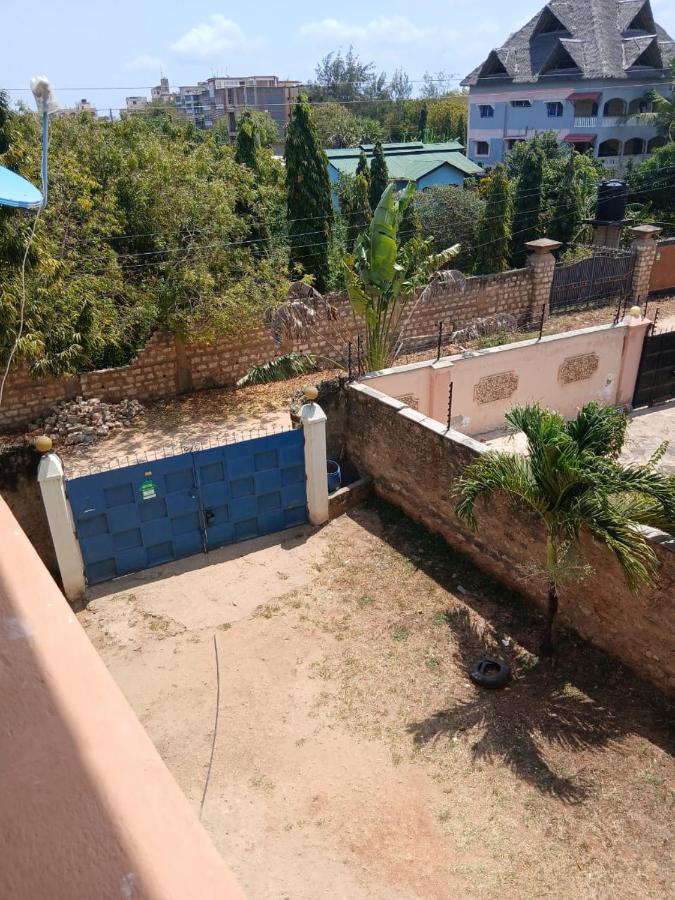 Frank's Homes - B&B Kwale