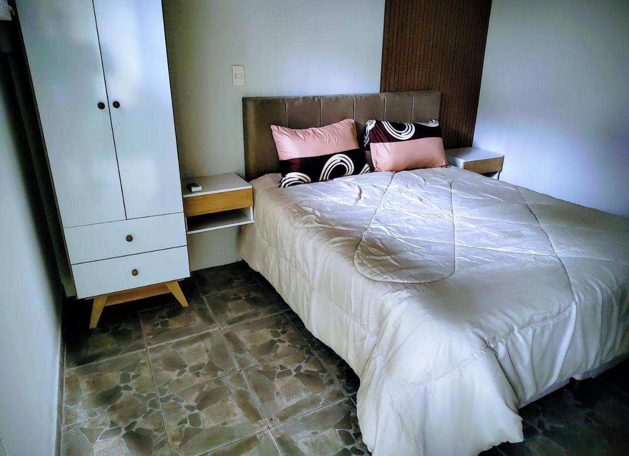 Noah House Ezeiza - B&B Ezeiza