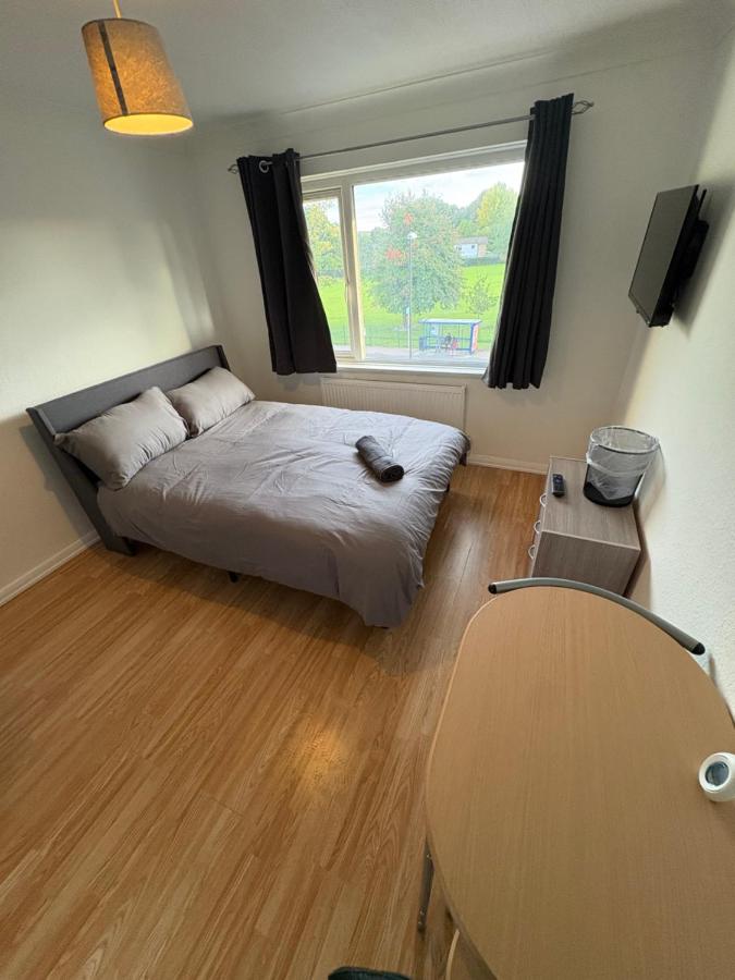 Cosy room 2 Gatwick - B&B Crawley