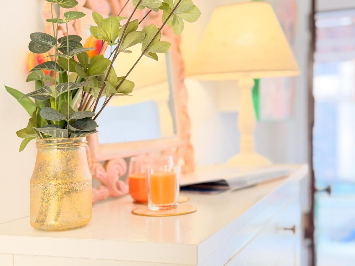 Peaceful 2-bedroom House with Garden at the heart of Benfica - B&B Lisbon