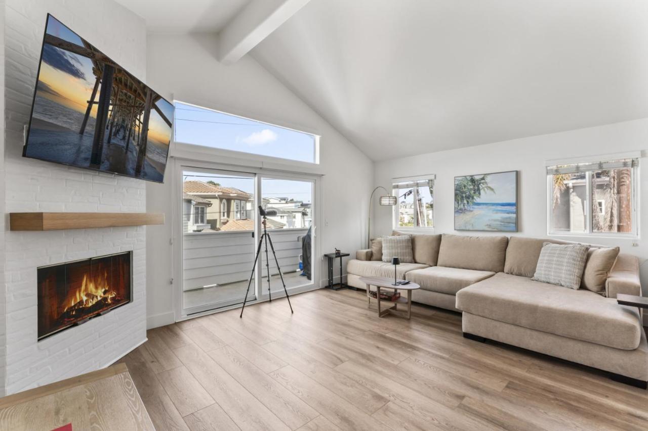 Steps to Lido Village and the Marina Heart of Lido Island 2 Car Garage - Chambres d'hôtes Newport Beach