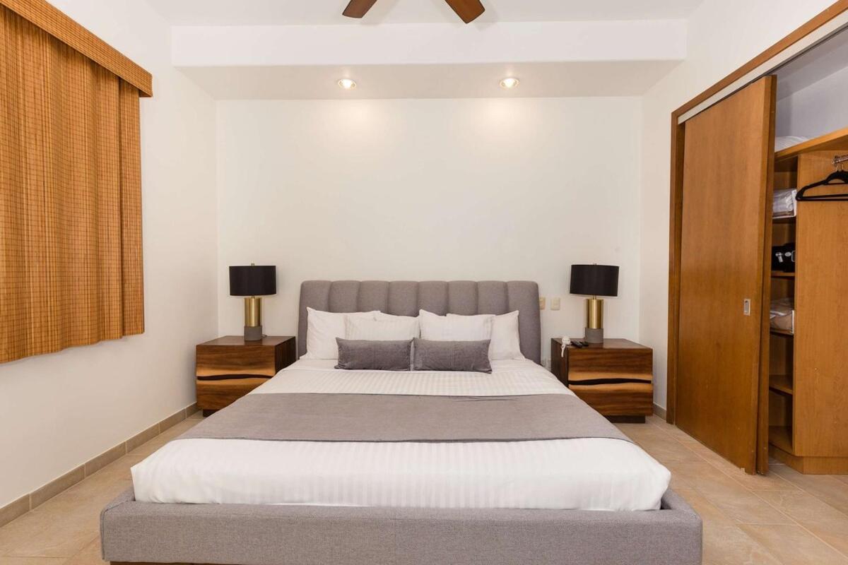 One-Bedroom Apartment - Oceanfront