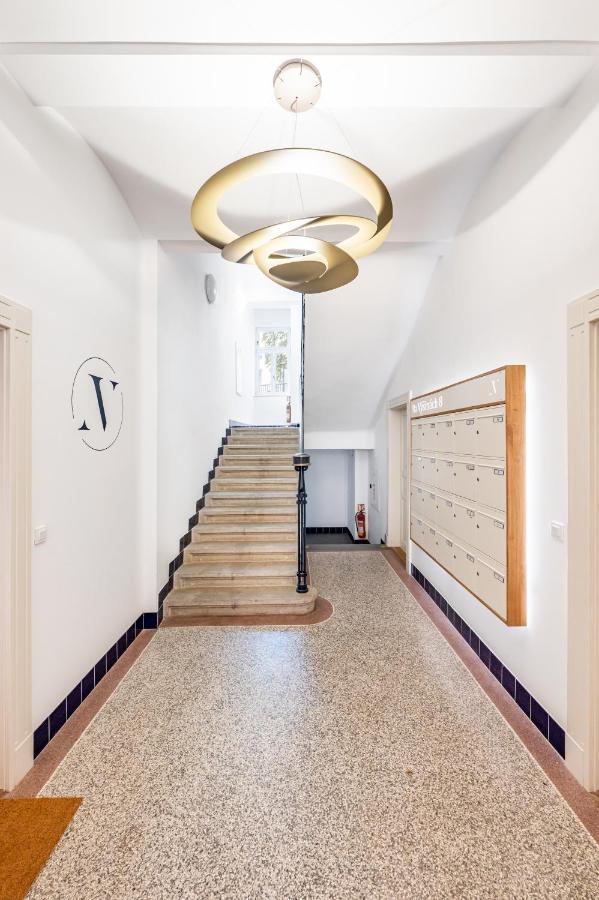 Prague Days - One Bedroom Apartment in Hip Neighbourhood with Netflix - B&B Prague