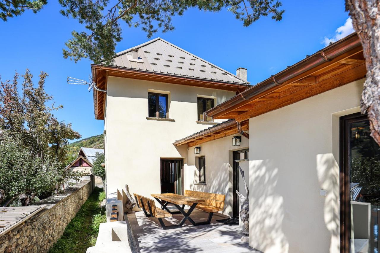 Maison La Boneca - Bed and Breakfast Saint-Chaffrey