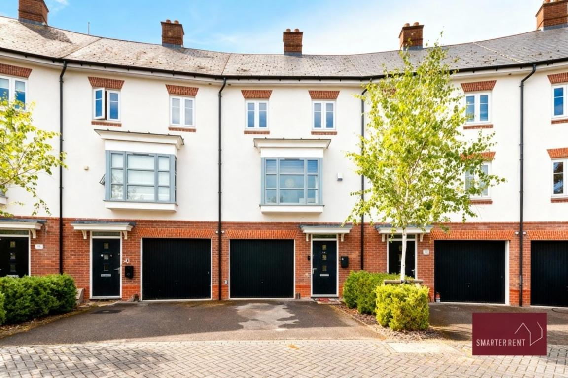 Wokingham - Three Bed House - Garden - B&B Wokingham