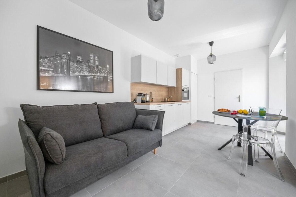 LE VAL D'OR - Grand Jardin - Parking privé - Calme - Clim - B&B Menton