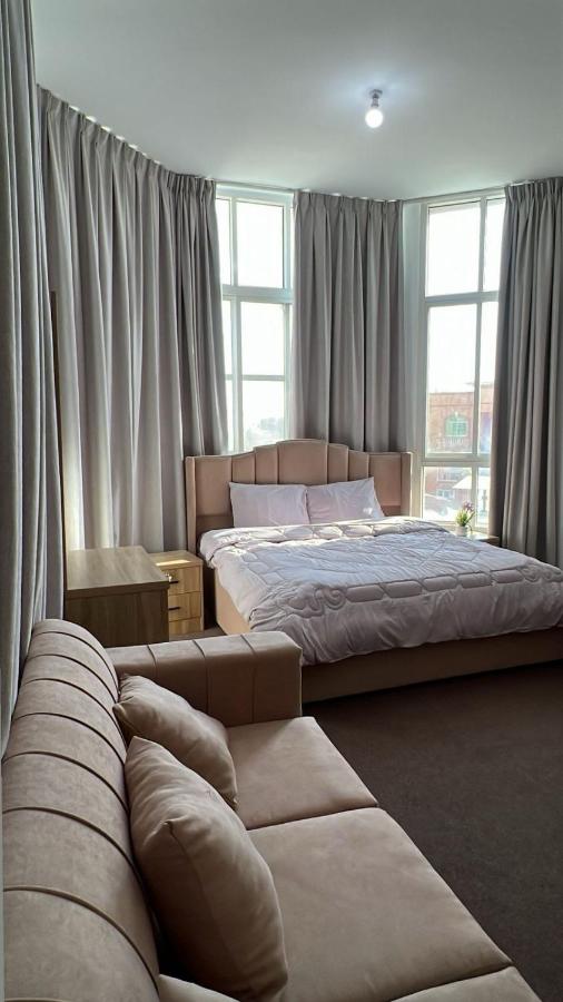 Khalifa A Home Stay NR - Bed and Breakfast Abu Dhabi