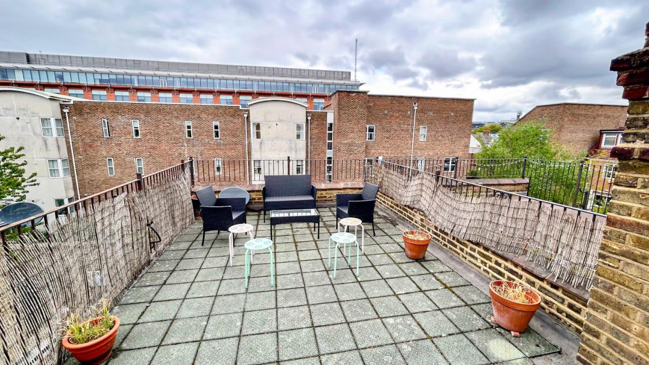 Lovely 3 bedroom maisonette with private roof terrace in Hammersmith - B&B London