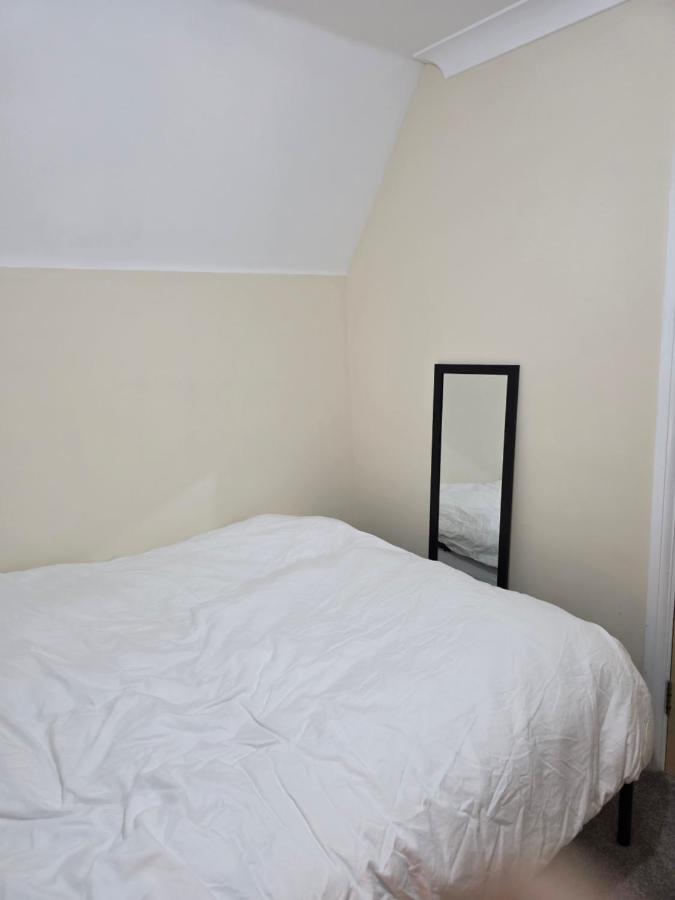 Colchester Comfortable room y4 - B&B Hythe