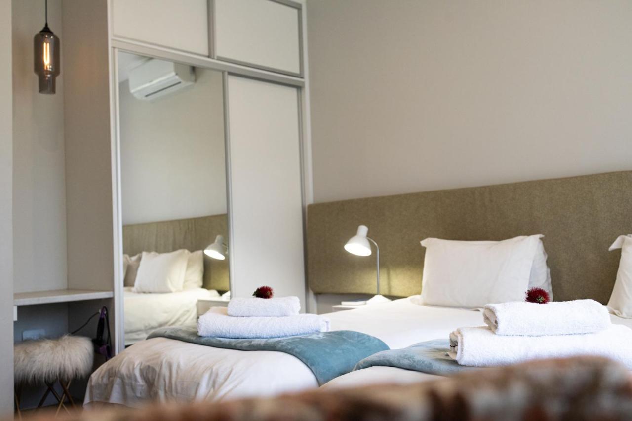 Camera Matrimoniale/Doppia con Letti Singoli con Bagno Privato Esterno