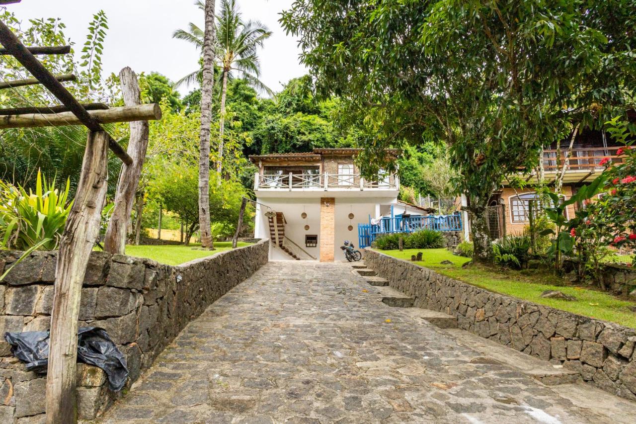 Churrasqueira e garagem a 500m da Praia de Perequê - Chambres d’hôtes Ilhabela