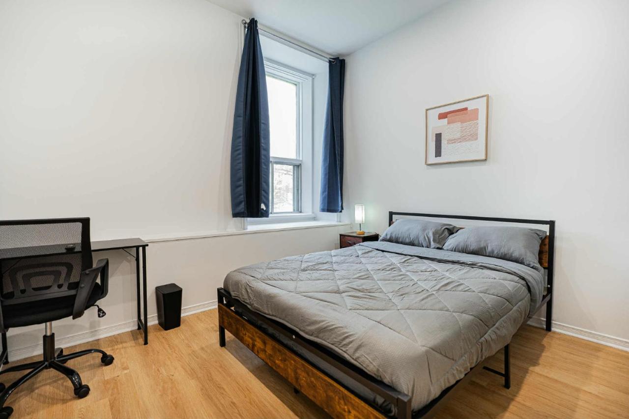 Well located studio apartment with parking near downtown Montreal - B&B Montreal