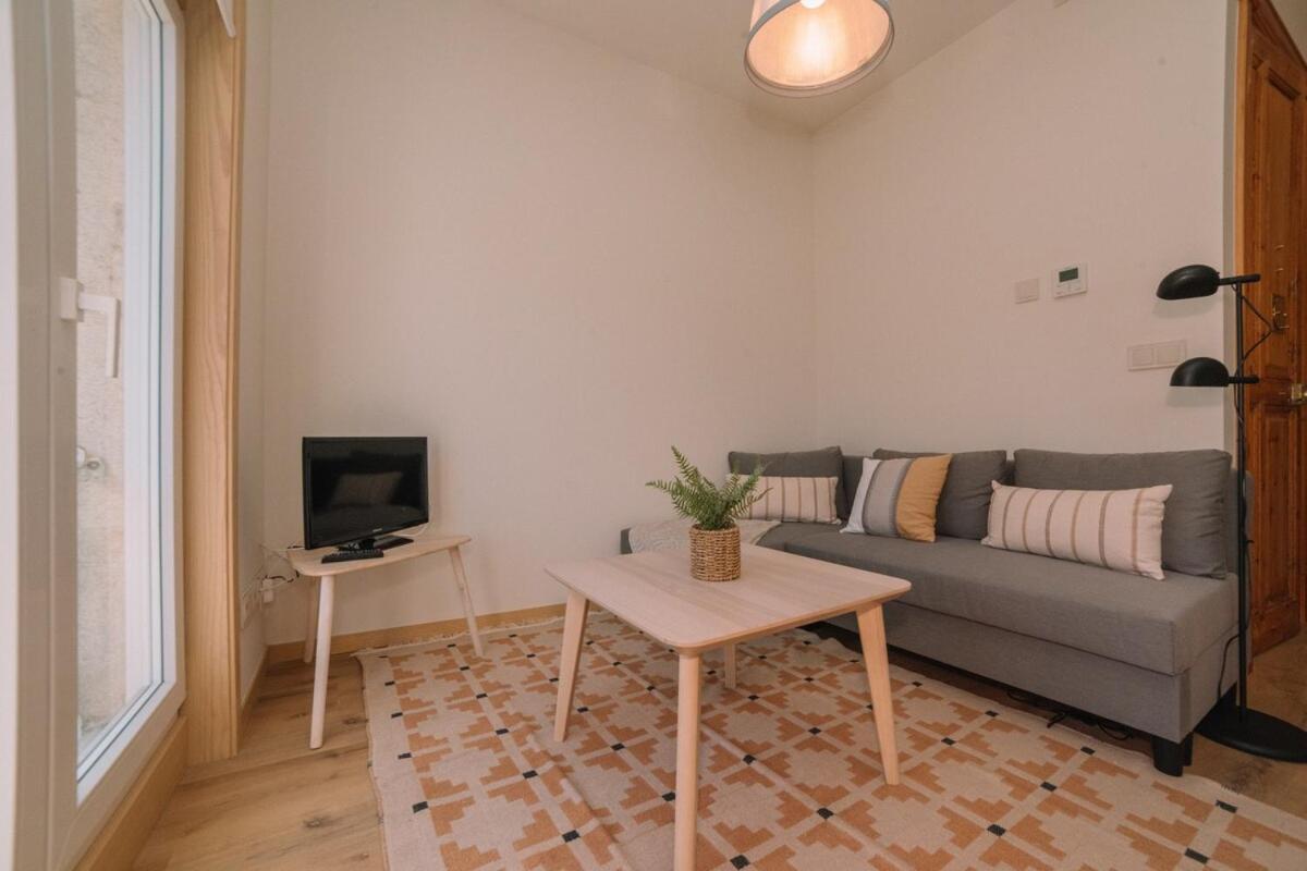 Elegancia luz y calidez - Apto 1 by CABANA Rentals - Chambres d'hôtes Vigo