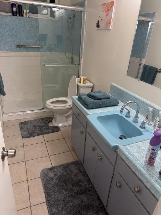 Mid-century Loft Echo Park at Dodger Stadium in Downtown Los Angeles - Bed and Breakfast Los Angeles