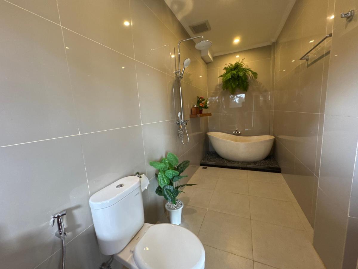 Chambre Double - Vue sur Piscine