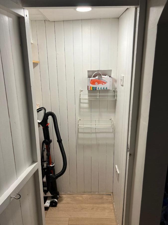 Free Parking 3-Bedroom House Near York Town - B&B York