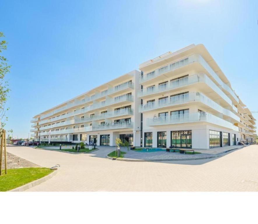 Kołobrzeg Apartamenty Polanki AQUA z Bezpłatnym Basenem, Bawialnią i Fitness - Chambres d'hôtes Kołobrzeg